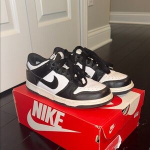 Nike Kids Black and White Low-Top Sneakers